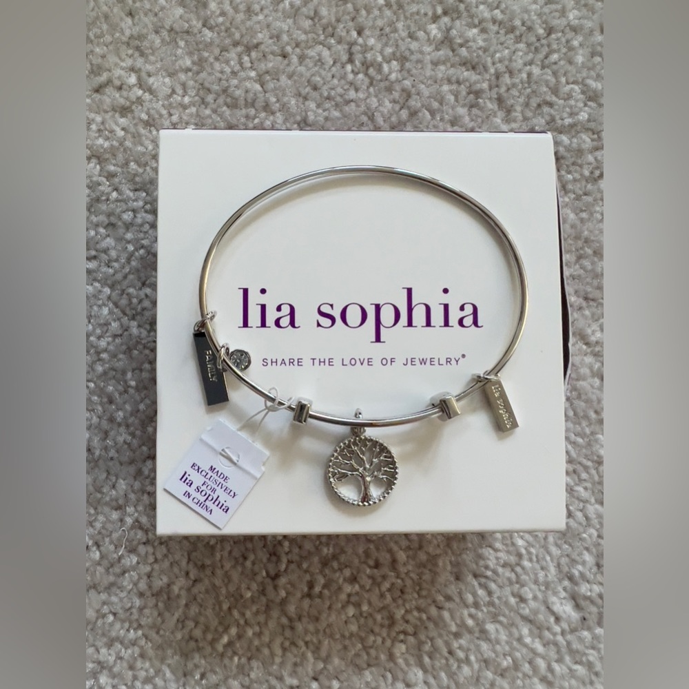 Lia Sophia Family Tree bracelet